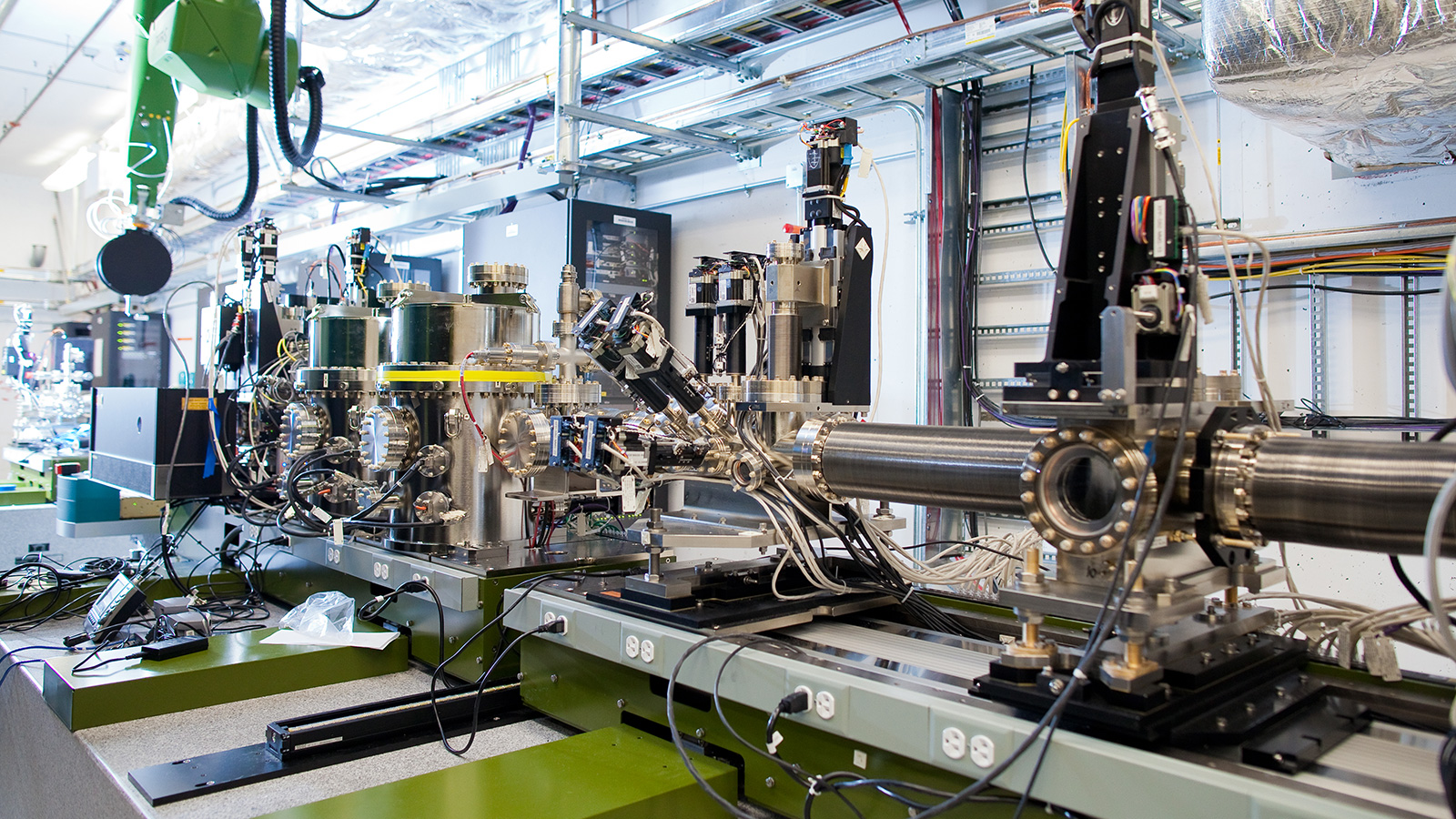 An experimental station at SLAC’s Linac Coherent Light Source X-ray free-electron laser where scientists used a new tool they developed to watch atoms move within a single atomic sheet. (Image courtesy of SLAC National Accelerator Laboratory.)