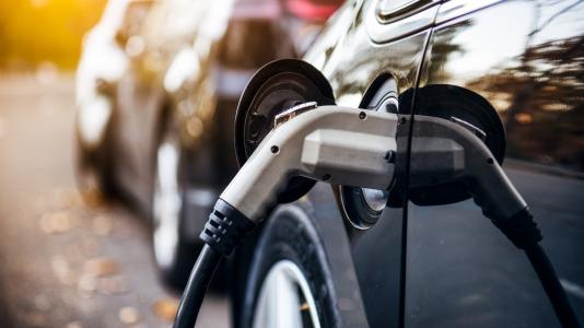 The number of public electric vehicle charging stations across the country is projected to increase nearly 1000 percent over the next decade. Argonne’s JOBS EVSE tool helps calculate the economic impact. (Image by Shutterstock / Nick Starichenko.)