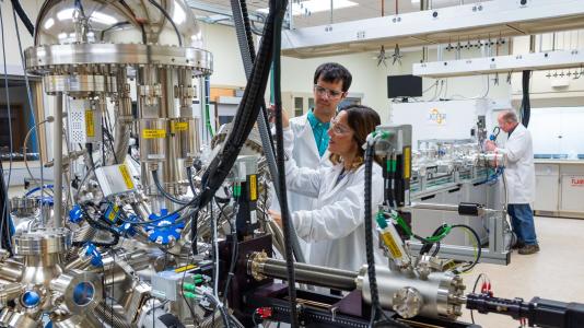 JCESR scientists collaborating on next-generation battery research in the Electrochemical Discovery Laboratory at Argonne National Laboratory.