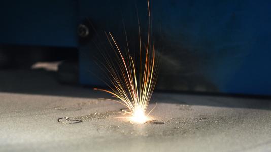 laser sintering on metal